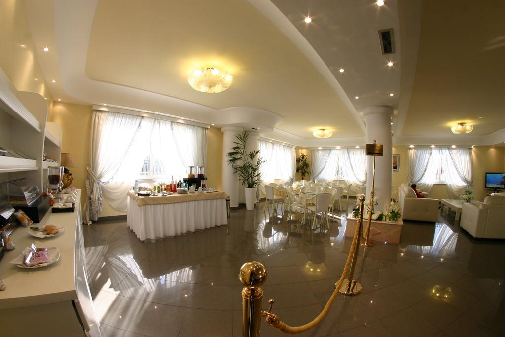 Hotel Luxor Casoria Eksteriør billede