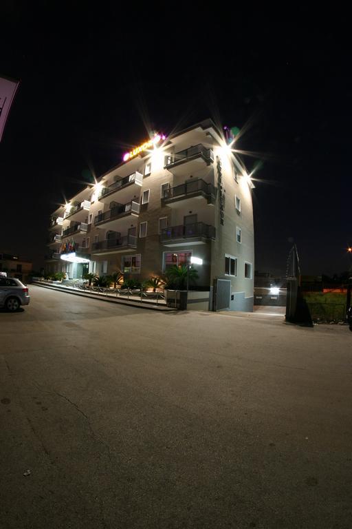 Hotel Luxor Casoria Eksteriør billede