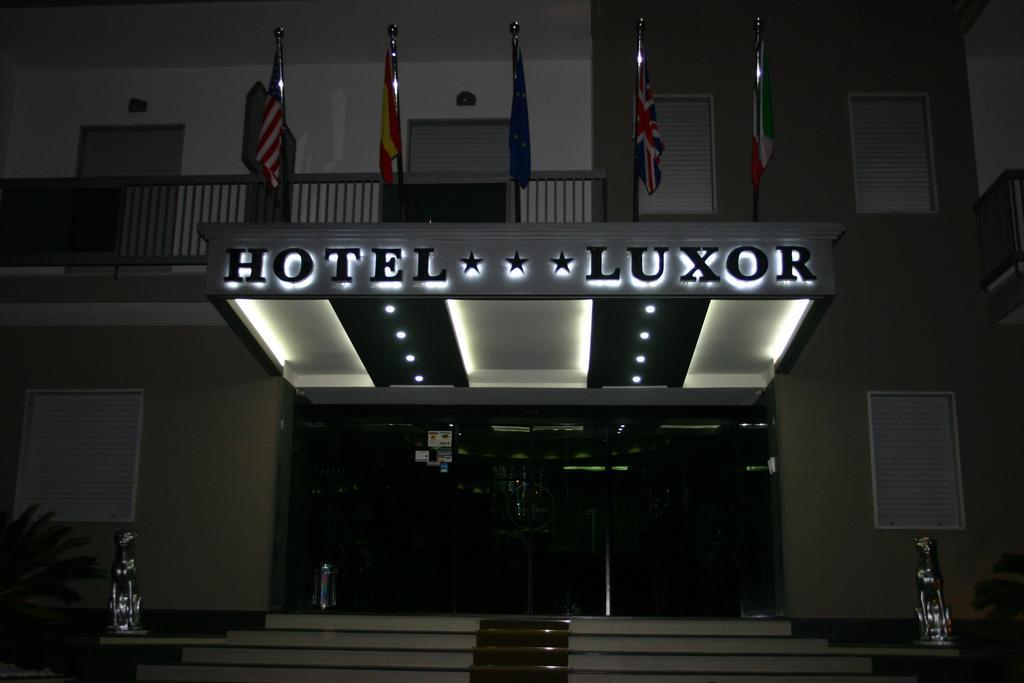 Hotel Luxor Casoria Eksteriør billede