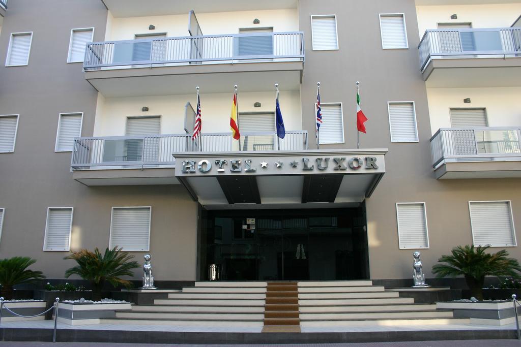 Hotel Luxor Casoria Eksteriør billede